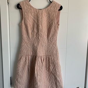 Beautiful BCBGMAXAZRIA Midi dress